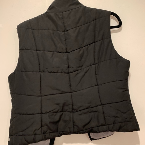 COPY - Women’s vest - Picture 3 of 3